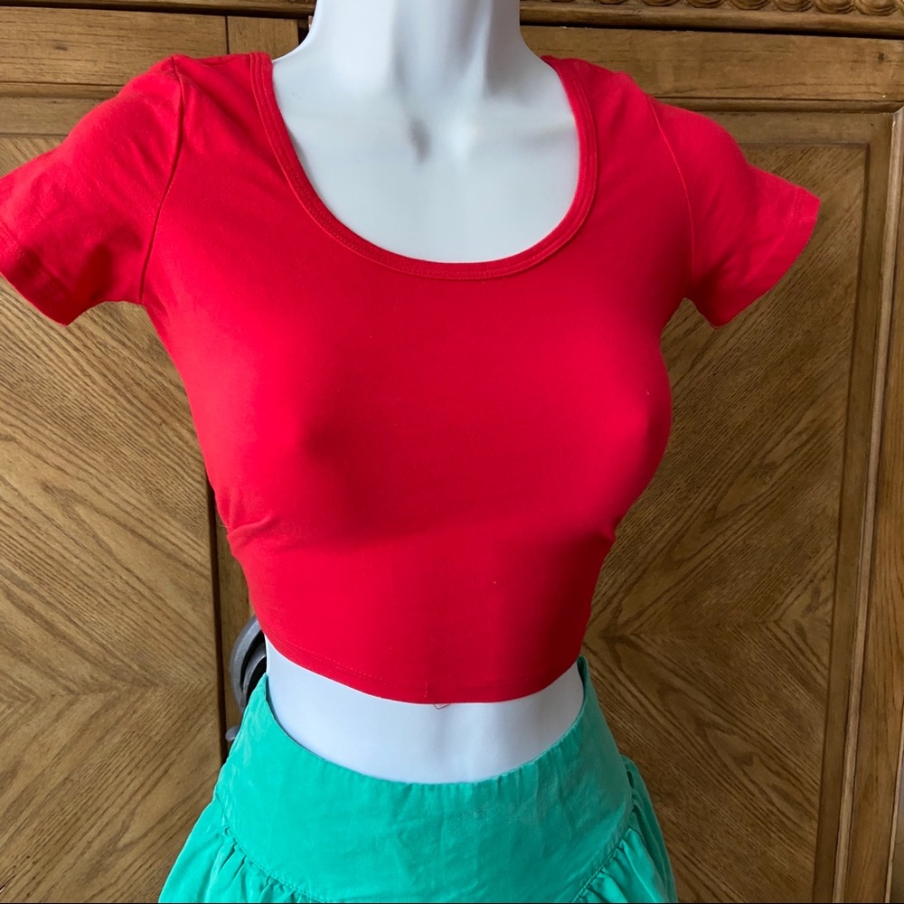 Forever 21red short sleeve crop top T-shirt